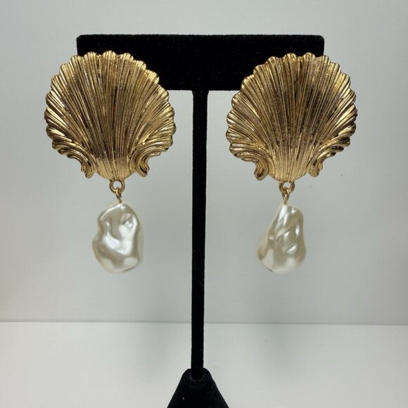Zara Gold Shell Statement Earrings With Faux Baroque Pearls 2.5" NWOT - Picture 2 of 7